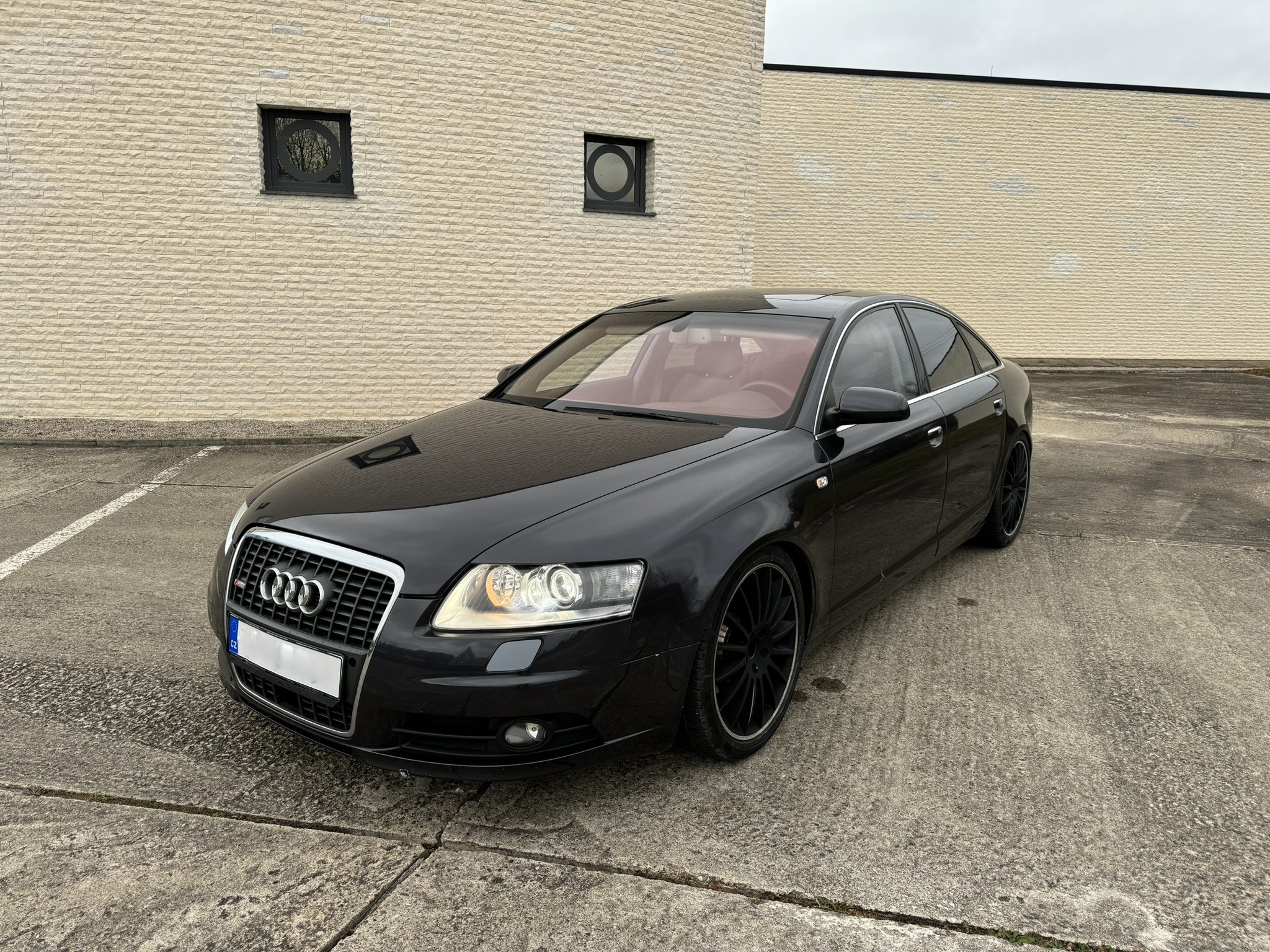 Audi A6 4.2 V8 Quattro